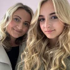 Morning and thank for you for letting me join this group. Our horse has  just been diagnosed with very mild laminitis (literally yesterday). We are  making a hay steamer but for now,