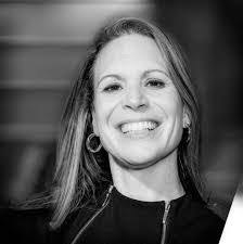 Julie Postma's Instagram, Twitter & Facebook