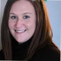 Kelli Hinton's Instagram, Twitter & Facebook