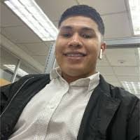 Luis Howell's Instagram, Twitter & Facebook