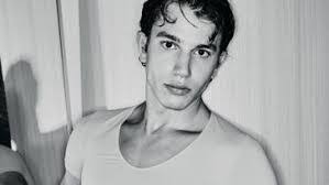 Ronan Doyle's Instagram, Twitter & Facebook