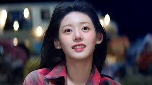 Xinh đẹp của mình, năm mới vui vẻ 🤍✨ Em và mình, chúng ta đã cùng nhau  trưởng thành rất nhiều trong năm 2024. Có thăng, có trầm. 2025, chỉ mong cho