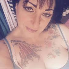 Hope everyone had a beautiful Valentine's Day! We're still going, since  it's a long weekend 😂💛