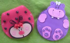 Como Hacer Regalos Para El Dia De La Madre Con Reciclaje Adornos De Goma Eva Para El Dia De La Madre Diy Projects Gifts Foam Crafts Crafts