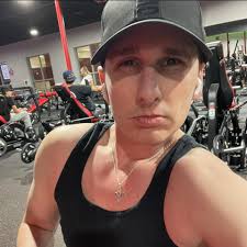 Cody Lindsay's Instagram, Twitter & Facebook