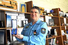 Facebook gives people the power to share and makes the. Mar 28 Eve Toretlenul Szereti A Munkajat Interju A Megyei Rendorfokapitannyal Szoljon
