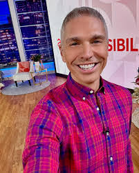 Vickie Asher's Instagram, Twitter & Facebook