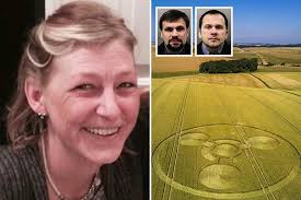 Conspiracy theorists claim Novichok crop circle predicted Dawn Sturgess'  death as giant sign for chemical weapons appeared in nearby field just  hours before