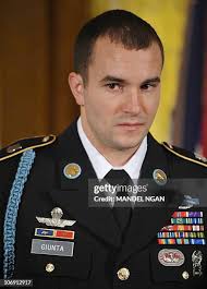 216 Salvatore Giunta Photos & High Res Pictures