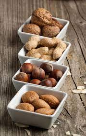 Vitamina b12, cunoscuta si sub denumirea de cobalamina, este esentiala pentru buna functionare a organismului. Alimente Ce Contin Vitamine Importante Organismului B Urile