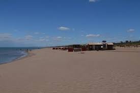 Vous souhaitez faire suivre les prévisions prévisions du mercredi 05 mai pour la ville les cabanes de fleury. Plage Des Cabanes De Fleury Fleury D Aude 11 Aude Languedoc Roussillon Plages Tv