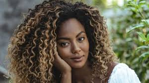 Nova personagem de Garota do Momento homenageia Ruth de Souza