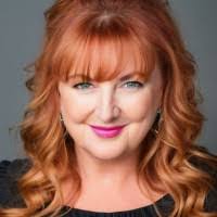 Karen Robitaille's Instagram, Twitter & Facebook