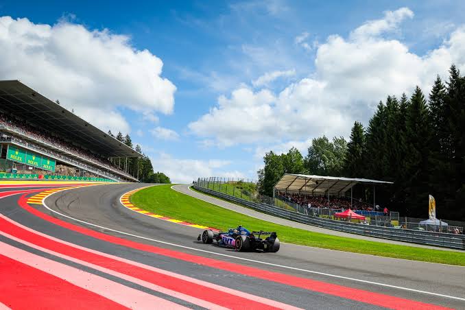 F1 - ¿De dónde obtienen sus nombres las curvas del circuito de Spa?