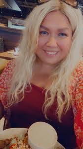 Marla Bray's Instagram, Twitter & Facebook