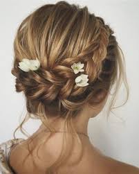 Perfect for the bride with long hair, this wedding hairstyle adds tons of volume to your hair and sure is a sight for the eyes! 31 Medium Length Wedding Hair Ideas Happywedd Com