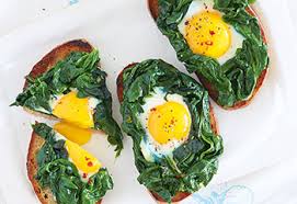 Das weiche ei zeichnet sich durch legen sie die frühstückseier erst dann in den topf, wenn das wasser richtig kocht. Das Perfekte Weiche Ei Frisch Gekocht