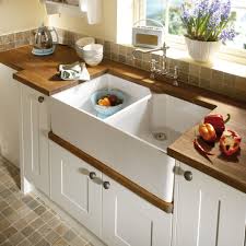 The Astracast Sudbury Is Perfect For When Big Isn T Big Enough Classic Farmhouse Styling With Two Large Capacity B Evier Cuisine Evier Cuisine Ceramique Evier