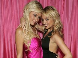 The glam app is available in over 13 cities in the u.s. Paris Hilton Invests In The Glam App It S Like Uber For Beauty Dazed Beauty