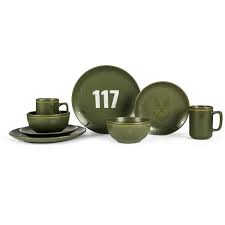 Set of 4 wondershop target joy holiday salad plates christmas brand new. Robe Factory Llc Halo Master Chief 117 Stoneware 8 Piece Dinnerware Set Plates Bowls Mugs Target