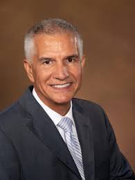 Kerry Bird's Instagram, Twitter & Facebook