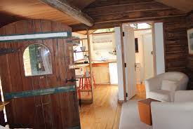 Saltspring island's most accommodating resort! Duthie Gallery B B And Cabin Salt Spring Island Tourism