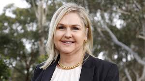 Cronulla local Lachlan Hess calls for more financial support for cancer  patients