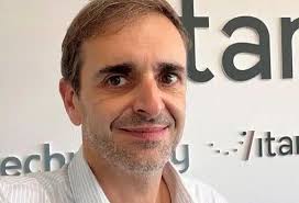 O consumo de produtos recondicionados reduz o seu impacto no meio ambiente” 