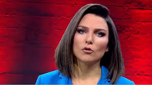 Özge ece üner is a turkish tv presenter and news anchor. Hulya Avsar Dan Sonra Ece Uner De Acikladi Ben Basindan Beri Bir Sapyoseksuelim Yeni Soluk