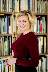 Marlijn weerdenburg kruipt voor de nieuwe musical diana & zonen in de huid van lady di. Marlijn Weerdenburg Ik Ben Eindelijk Relaxed Tv Radio Ad Nl