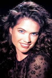Watching Nightmare On Elmstreet....& looked up Heather Langenkamp. I love  when women dont inject their faces as they age. She still looks JUST like  herself...instead of a distortion of it....and I adore