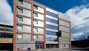 Southgate, london facts for kids. London Southgate Hotel Premier Inn