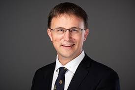 Paul Tosch's Instagram, Twitter & Facebook