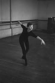 He debuted as an artist with his first single money for nothing in 2005 at the age of 17 with sony music. Timeless Audrey Hepburn Odri Hepbern S Photos Audrey Hepburn Ballet Audrey Hepburn Audrey