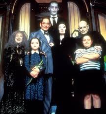 Transformarea Membrilor Familiei Addams Cum Arata Dupa 23 De Ani Regii Comediei Negre Procinema Protv Ro