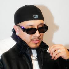 Stream (520)777-0000 (live)prod. by nate rhodes by drtylaundry