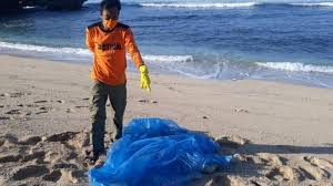 No sensor ❗video mirip gisel anatasia mantan istri gading marten. Heboh Temuan Mayat Abg Tanpa Kepala Di Pantai Gunung Kidul Tubuh Digerogoti Kuman Pemakan Bangkai Tribun Jateng