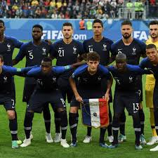 Equipe de france de football : Coupe Du Monde 2018 La France Est Elle Un Pays De Football S Interroge Praud