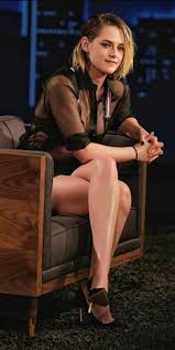 17th, 2009 @ 08:41 pm video: Kristen Stewart Crossedlegs