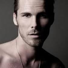 Eugene Marks (@tweetingeugene)