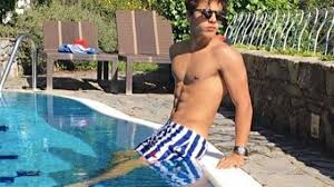 Ogni secondo, un camion della spazzatura di tessuti viene messo in discarica o incenerito. Accuse Di Stupro Al Figlio Di Beppe Grillo La Mamma Sentita In Procura Non Ho Sentito Nulla Dormivo La Repubblica