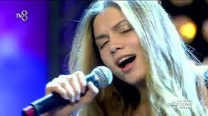 Aleyna tiļki mp3 mahnısın pulsuz yükle ve ya aleyna tiļki mp3 musiqini onlayn dinle. Aleyna Tilki Gesi Baglari Full Hd Youtube