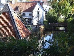 Haustüren von rodenberg sind individuell, langlebig und erstklassig. File Denkmalnummer A 0233 B 0012 Dortmund Wasserschloss Haus Rodenberg Dortmund Aplerbeck Zugang Via Fussgangerbrucke Jpg Wikimedia Commons