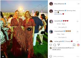 اعتمدت فستانا باللون الأبيض قصيرا من الأمام وطويلا من الخلف، بصيحة الكب، دون أكمام، وقصة غير. ÙØ±Ø­Ø© Ù…Ù† Ø§Ù„Ù‚Ù„Ø¨ ØµÙˆØ± Ø¬Ø¯ÙŠØ¯Ø© Ù„Ø­ÙÙ„ Ø²ÙØ§Ù Ù…Ø­Ù…Ø¯ ÙØ±Ø§Ø¬ ÙˆØ¨Ø³Ù†Øª Ø´ÙˆÙ‚ÙŠ Ø§Ù„ÙŠÙˆÙ… Ø§Ù„Ø³Ø§Ø¨Ø¹