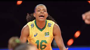 Uma das grandes ponteiras do mundo, iniciou sua. Garay S Timely Return Helps Brazil Volleyballworld Com