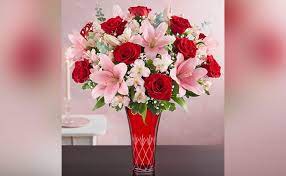 Rose flower bouquet romantic flowers for her. 7 Romantic Flowers Other Than Roses To Impress Your Love Floweraura