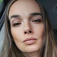 U.S. children whose parents divorce when they are age 5 or younger have  reduced earnings as adults and increased chances by young adulthood of teen  pregnancy, incarceration and death, according to a