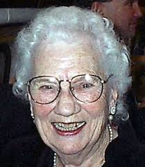 Helen Walters Davis Obituary