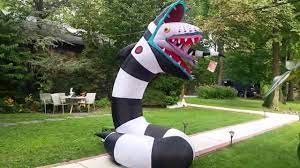 I must have saw beetlejuice about 3 times in theater when i was 10. New For 2019 Gemmy Inflatable Halloween 9 5ft Animated Beetlejuice Sandworm Unboxing Youtube