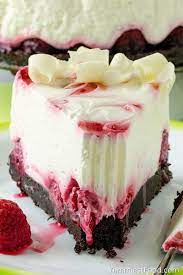 No Bake White Chocolate Raspberry Cheesecake Creamy Smooth Rich Cheesecake Worthy Of Any Occas Raspberry Cheesecake Recipe Easy Cheesecake Recipes Desserts